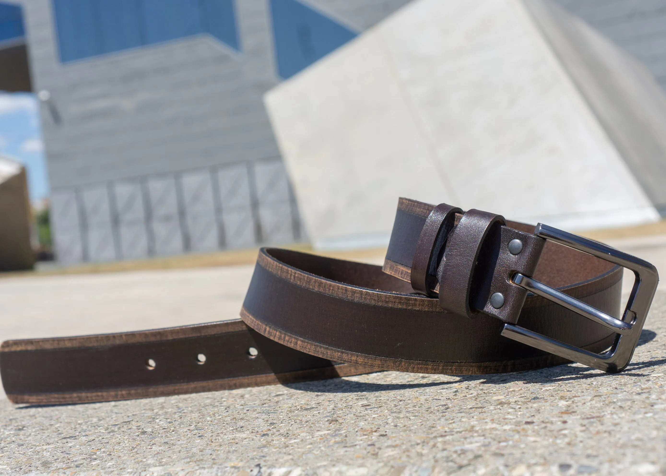 Men’s Leather Belt "History" | Handmade | Vintage Brown