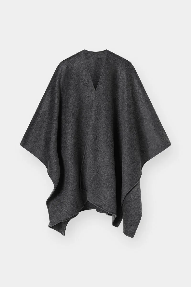 THE CASHMERE CAPE - CHARCOAL