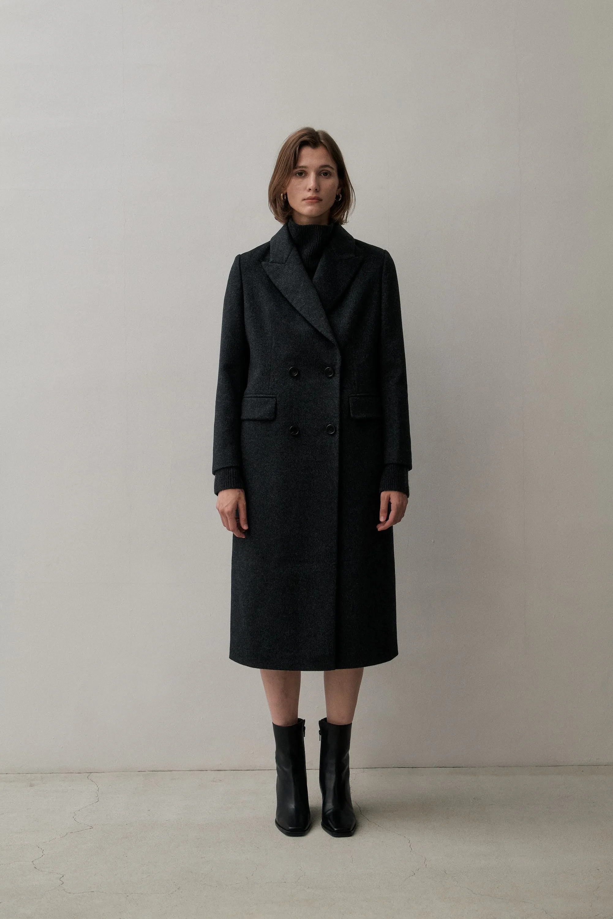 THE NEW YORK COAT- CHARCOAL